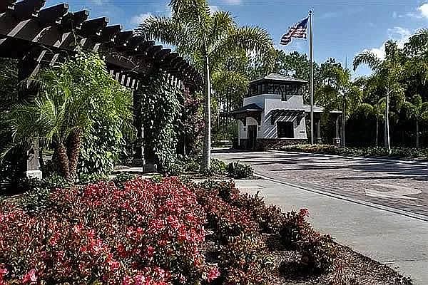 1st image of 6215 Wilshire Pines Cir APT 1608