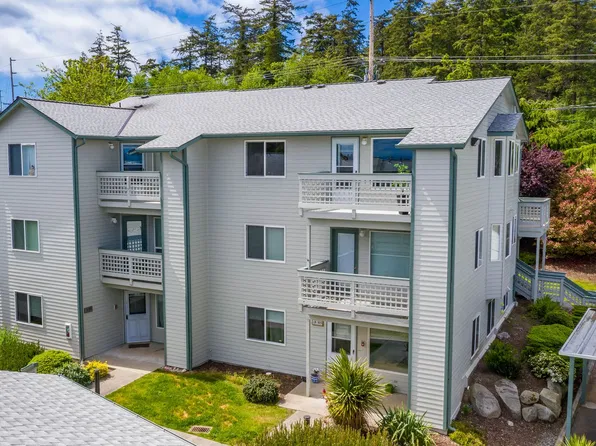 485 SW Bayshore Dr APT B301, Oak Harbor, WA 98277