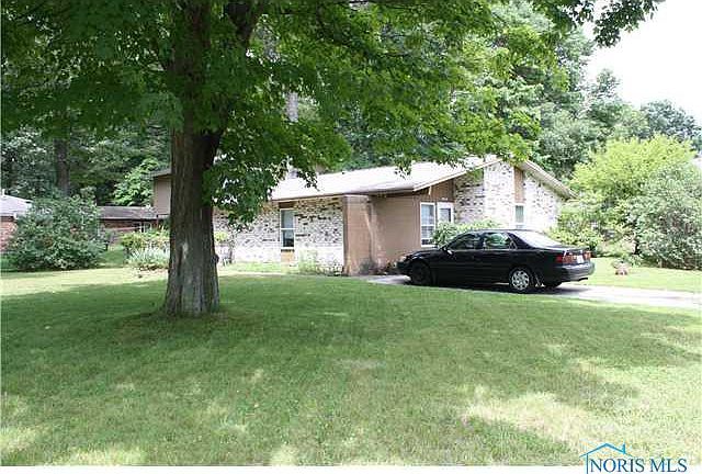 1st image of 351 Oak Hl