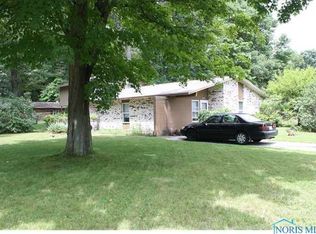 351 Oak Hl, Holland, OH 43528