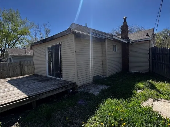 3024 S Union St, Des Moines, IA 50315