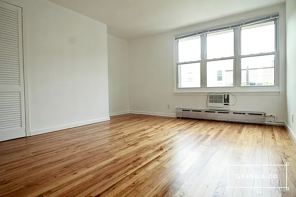 Rented by Grand & Co. | media 11