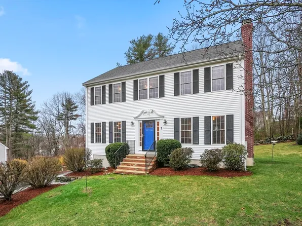 7 Minuteman Ln, Oxford, MA 01540