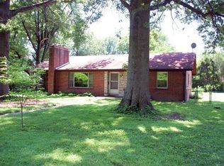 1102 Murcia St, Saint Louis, MO 63138