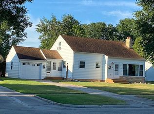 706 1st Ave E, Ada, MN 56510