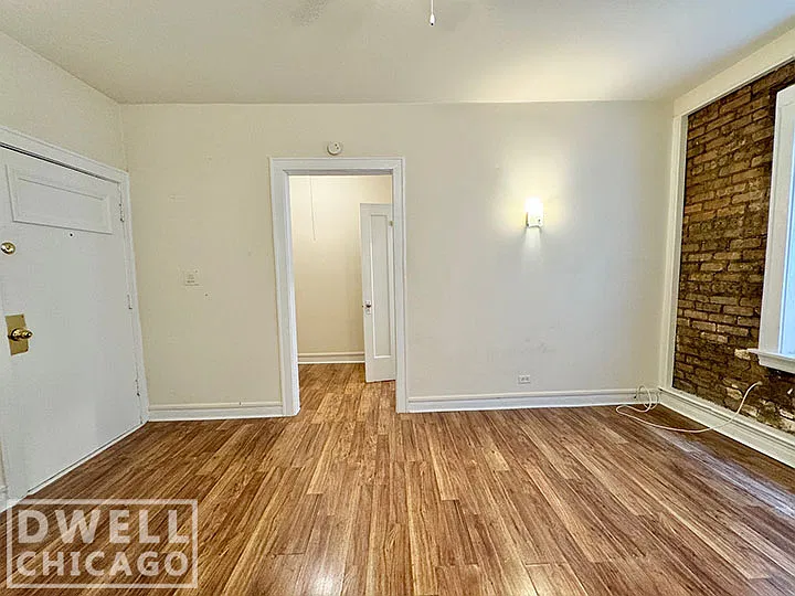 Studio, 300 sqft, $1,000 — Photo 4