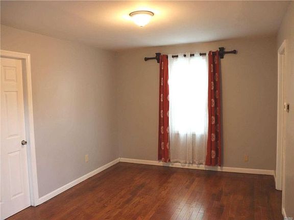 3rd image of 145-19 228th St Floor 1