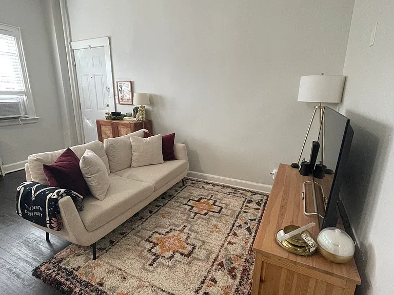 529 Park Ave #1 — Photo 10