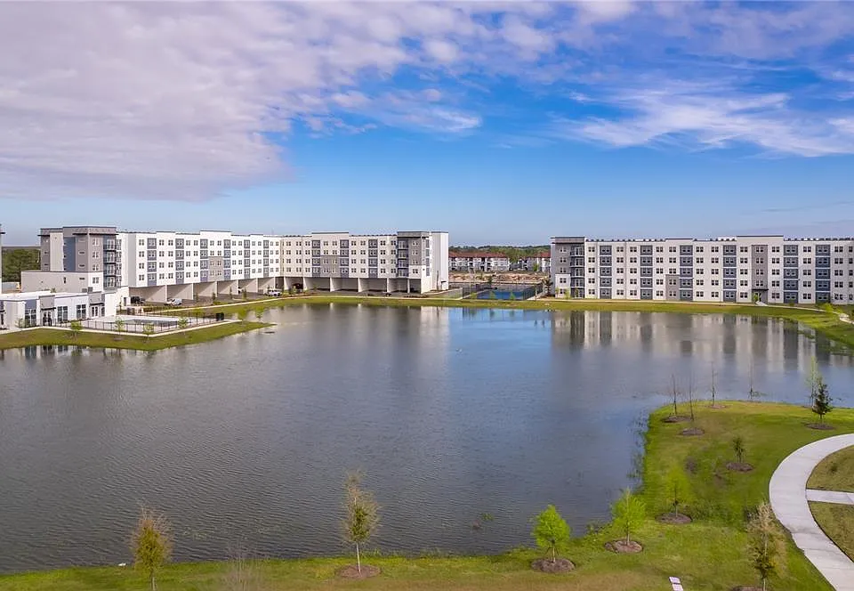 5587 Millenia Park Blvd #113