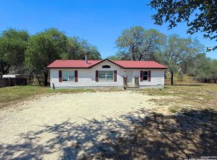 22819 Grand Spg, Elmendorf, TX 78112