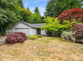 3712 Entrada Dr NE, Olympia, WA 98506