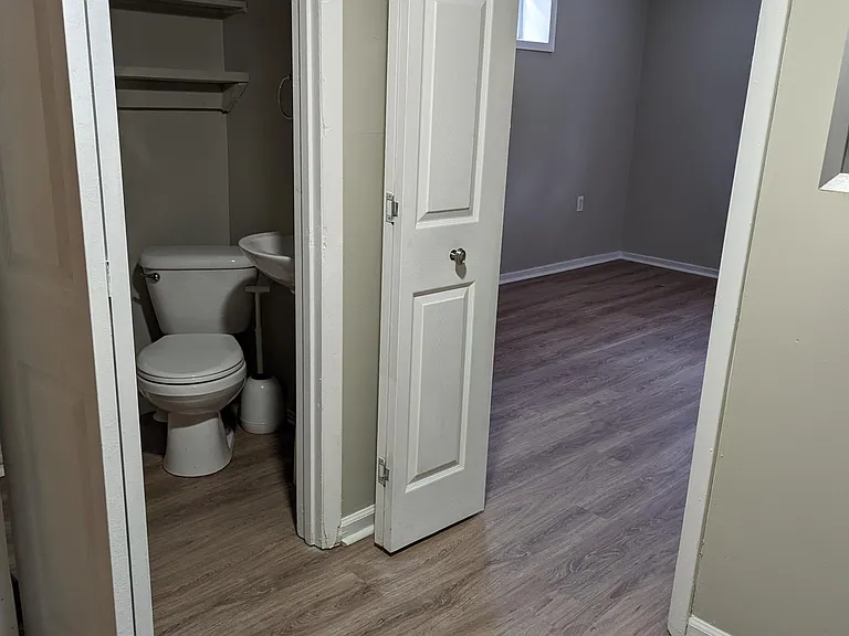 214 Old Home Rd — Photo 6