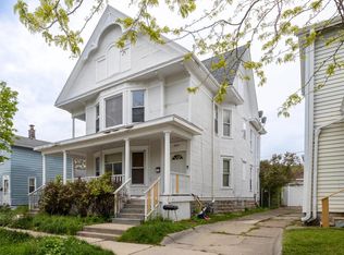 920 Villa St, Racine, WI 53403