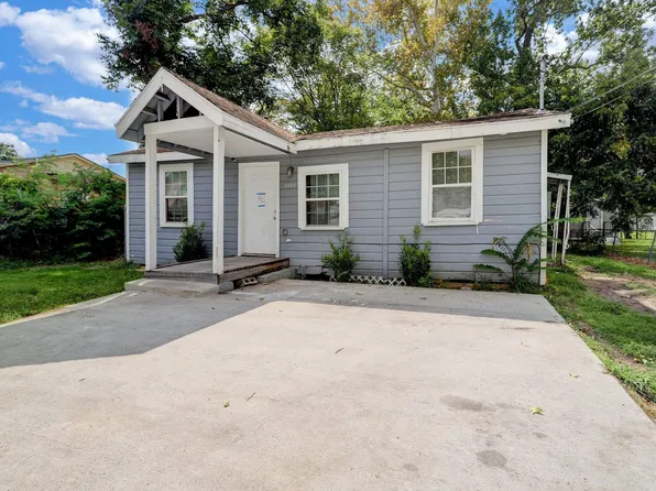 7438 Bywood St, Houston, TX 77028