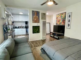 2150 N Beachwood Dr #12, Los Angeles, CA 90068