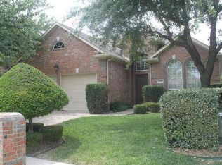 5373 Gatesworth Ln, Dallas, TX 75287