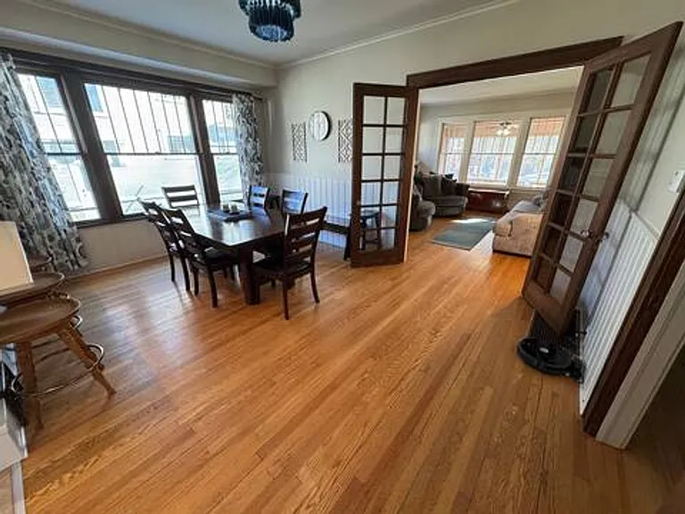 133 Avenue D — Photo 3