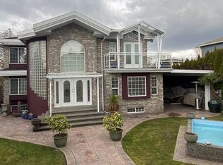 8675 Armstrong Ave, Burnaby, BC V3N 2H4