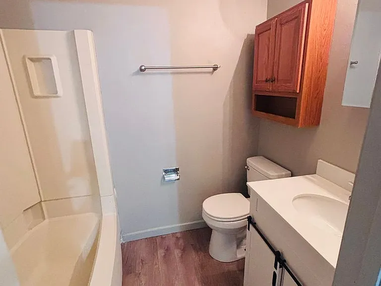 614 W Cleveland St #1-16 — Photo 10
