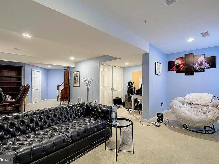 7898 Ivy Ter — Photo 25