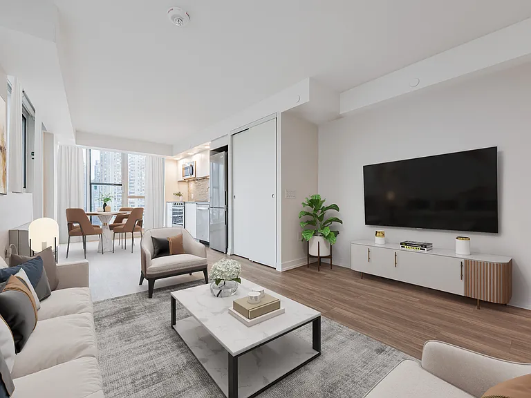 350 Queens Quay W — Photo 21