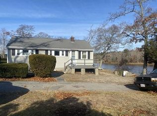 76 Circuit Ave, Wareham, MA 02571