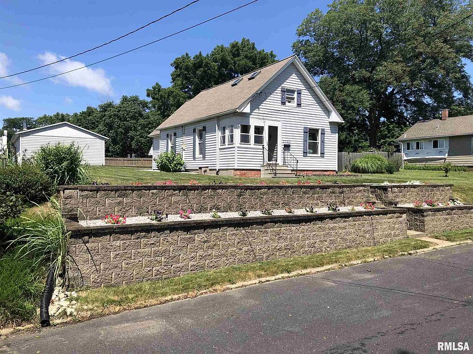 1st image of 3727 N Dayton Ave