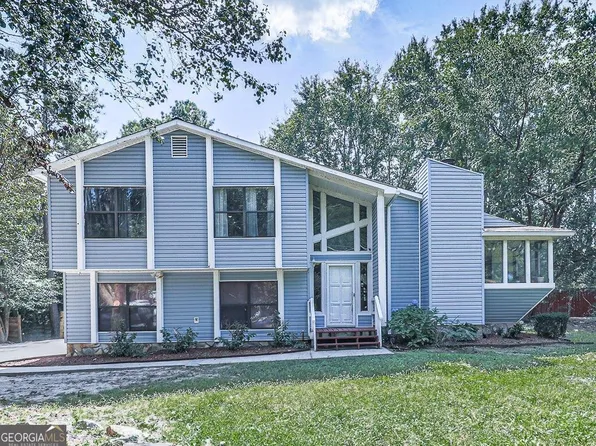 3051 W County Line Rd, Lithia Springs, GA 30122