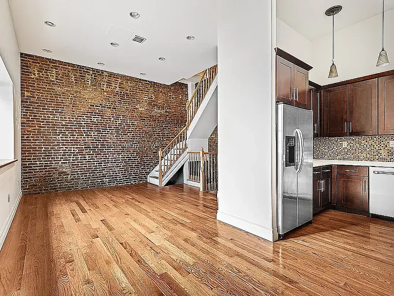 172 Hoyt St #HSE — Photo 4