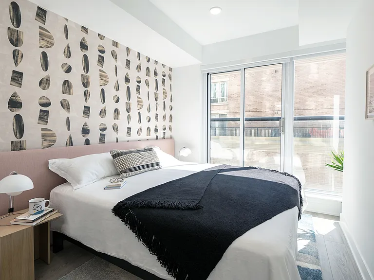 200 Redpath Ave — Photo 61