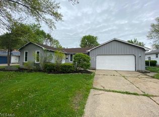 1730 Fairway Dr, Lorain, OH 44053