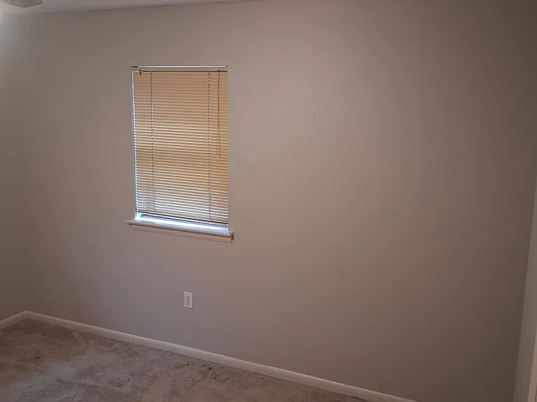 65 Lakeside Dr — Photo 8