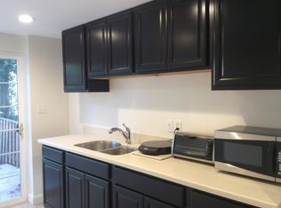 3 Hyacinth Ct, Gaithersburg, MD 20878