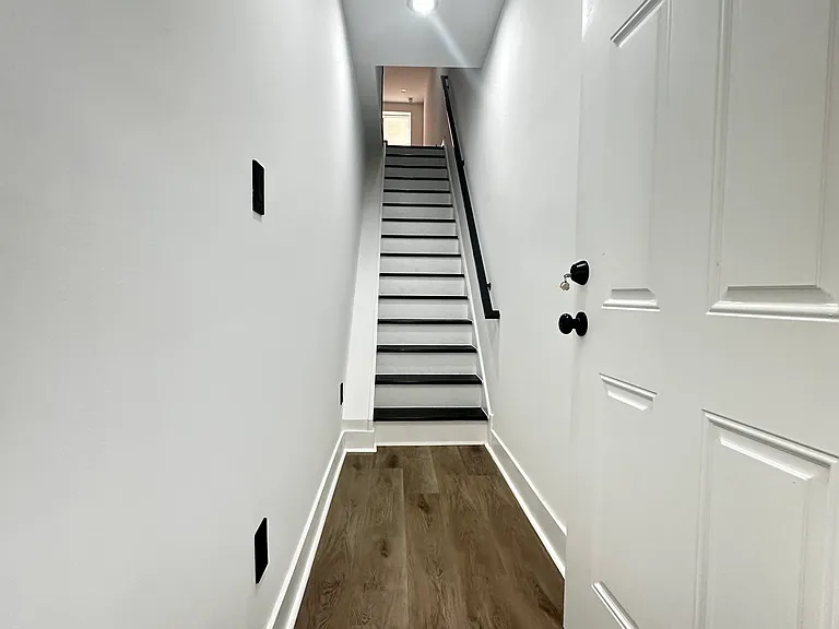 1015 S 6th St #2 — Photo 17
