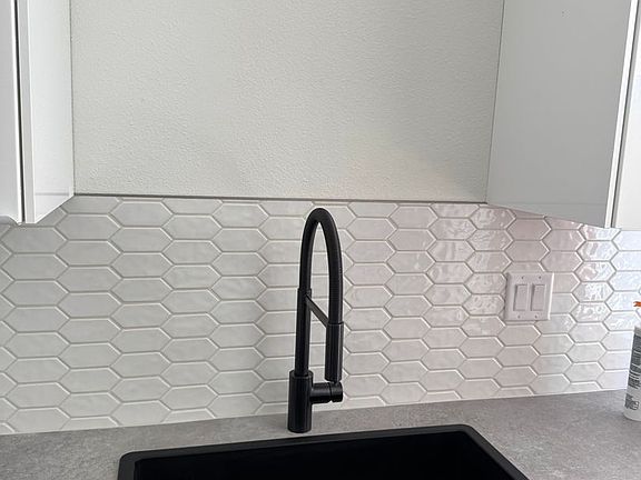 5th image of 4738 State St #4740