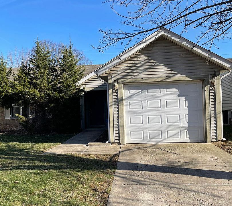 1st image of 2702 Plaza Ln