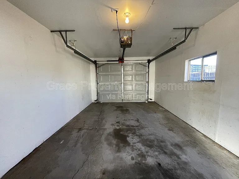 2127 S Acoma St — Photo 12