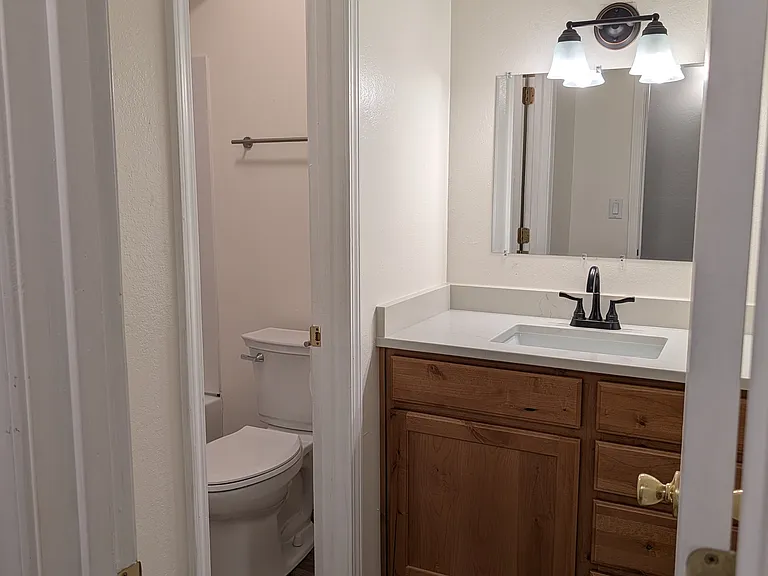 4350 N Country Club Dr — Photo 3