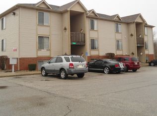 1001 Angela Dr APT B, Lakeville, IN 46536