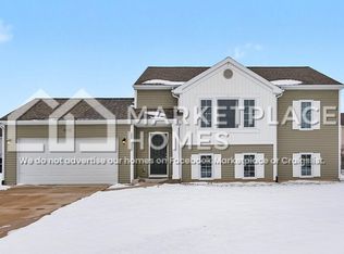 4648 Quaker Hill Dr SE, Kentwood, MI 49512