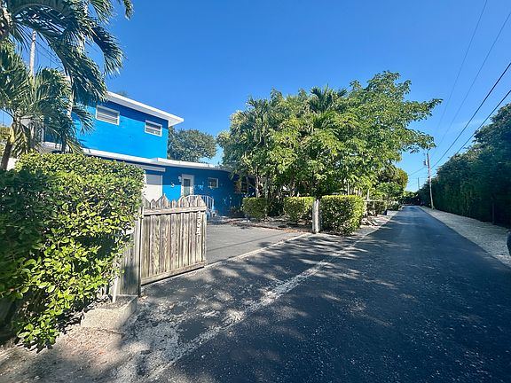 3rd image of 134 Rushton Ln