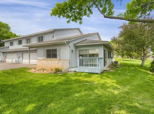 1158 Aston Cir, Burnsville, MN 55337