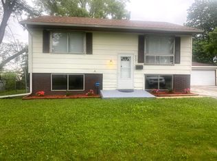 2921 Willow Tree Ave, Sauk Village, IL 60411