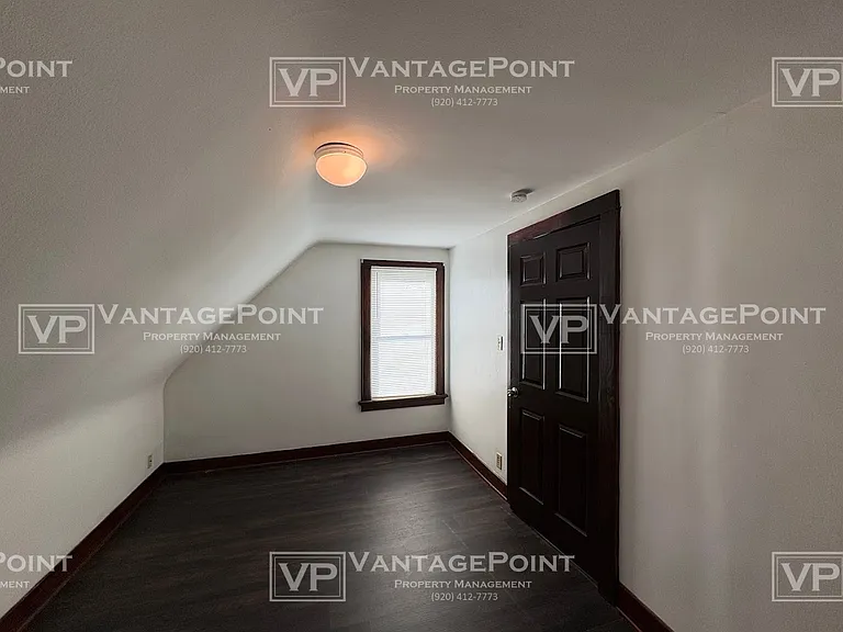 926A S 21st St — Photo 7
