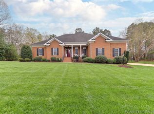 213 Charter House Ln, Williamsburg, VA 23188