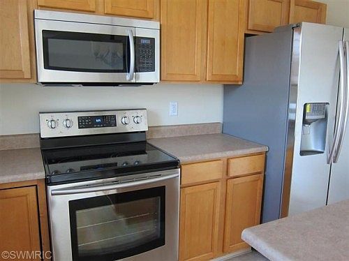 5th image of 2962 Arctic Ave