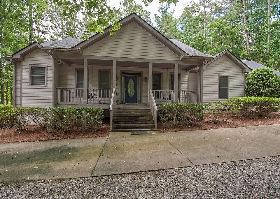 1st image of 260 Lake Coweta Trl