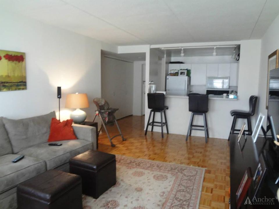 1st image of 600 Columbus Ave APT 6N