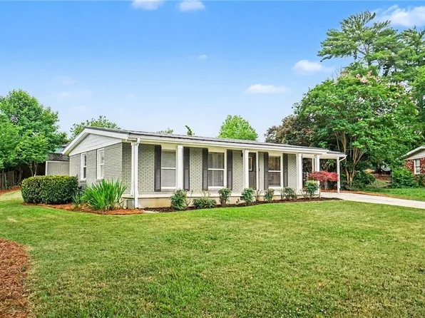 1801 Lochlomand Ln SE, Smyrna, GA 30080