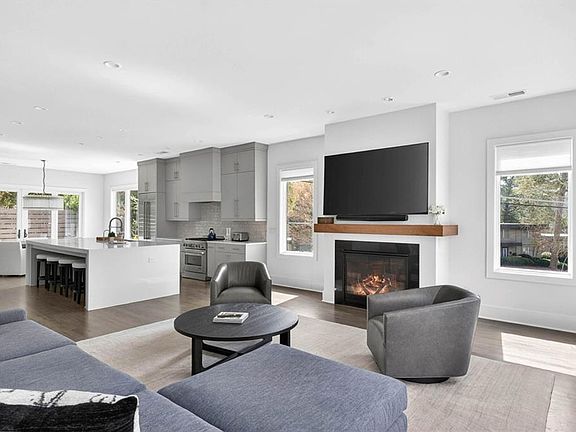5th image of 4005 Hazel Nut Ln